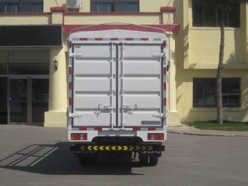 金杯牌SY5044CCYDQ1-AV型倉(cāng)柵式運(yùn)輸車的道路貨物運(yùn)輸應(yīng)用
